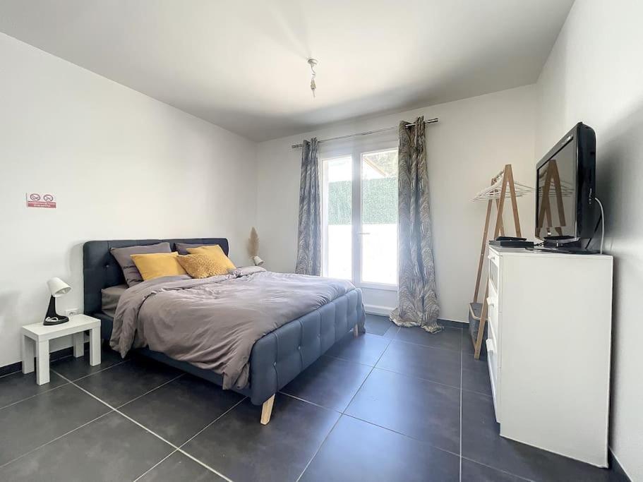 Logement Cosy Cuisine / Terrasse / Bbq Ollioules Luaran gambar